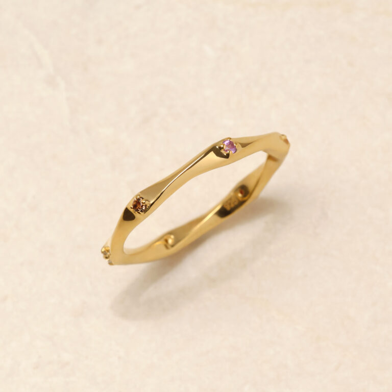S925 MULTI STONE TWISTED ETERNITY RING
￥5,500-