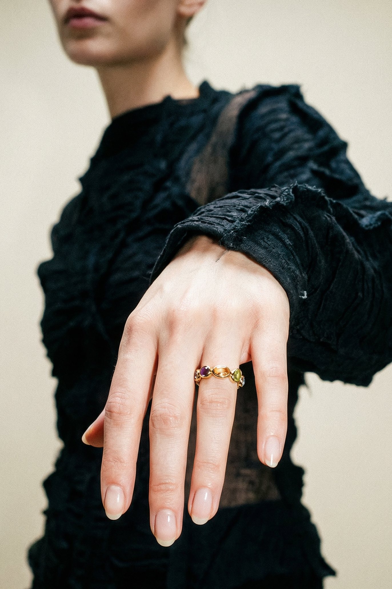 LOOK 03