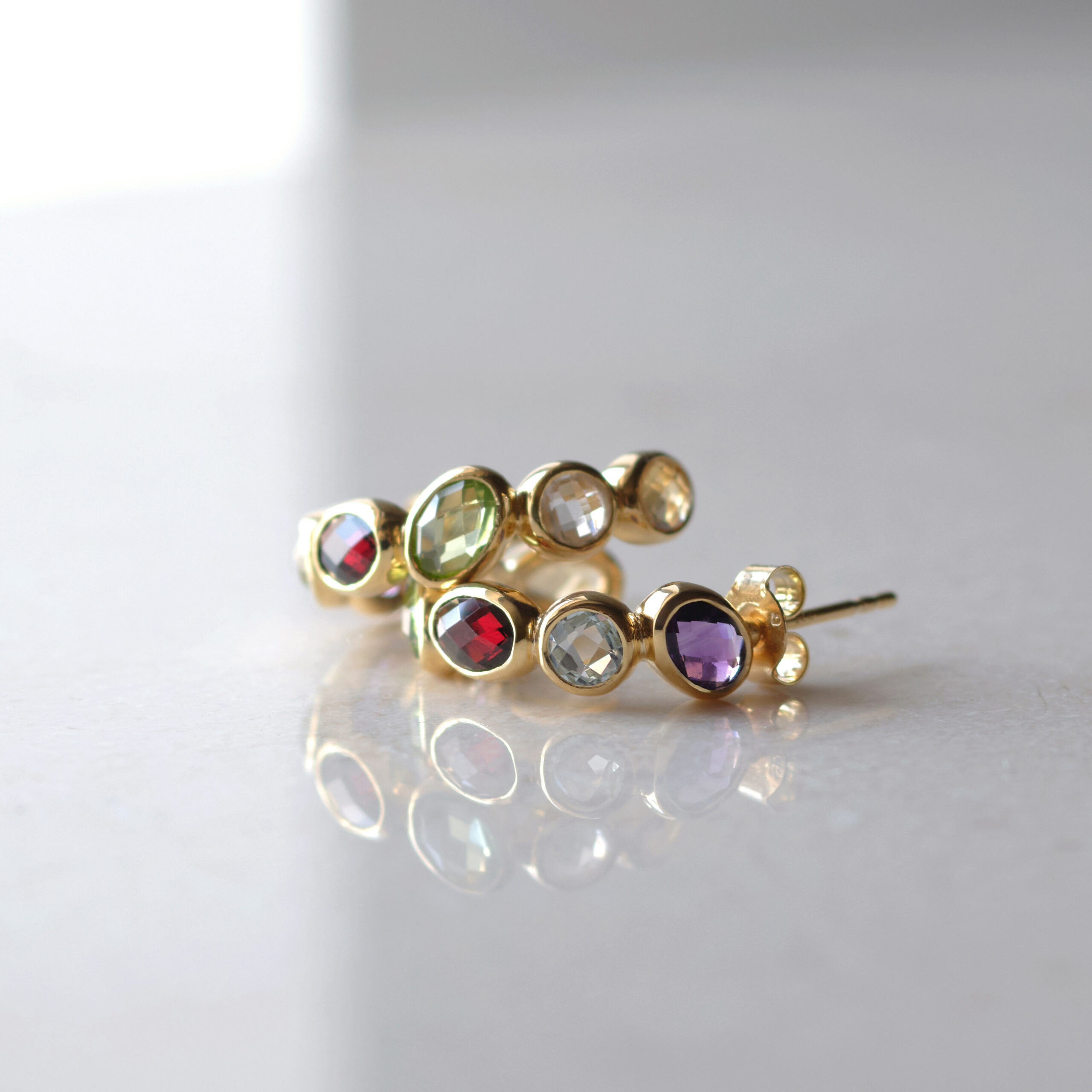 S925 MULTI STONE LINKED PIERCE